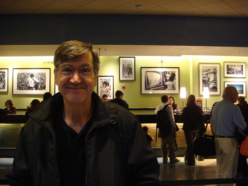 Disney 2010 D1 0151.jpg -                                